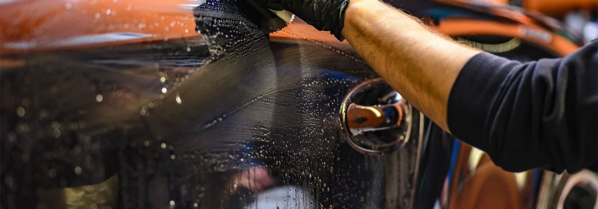 Hot Water Pressure Washer vs Steam Cleaner - Which Is Better?